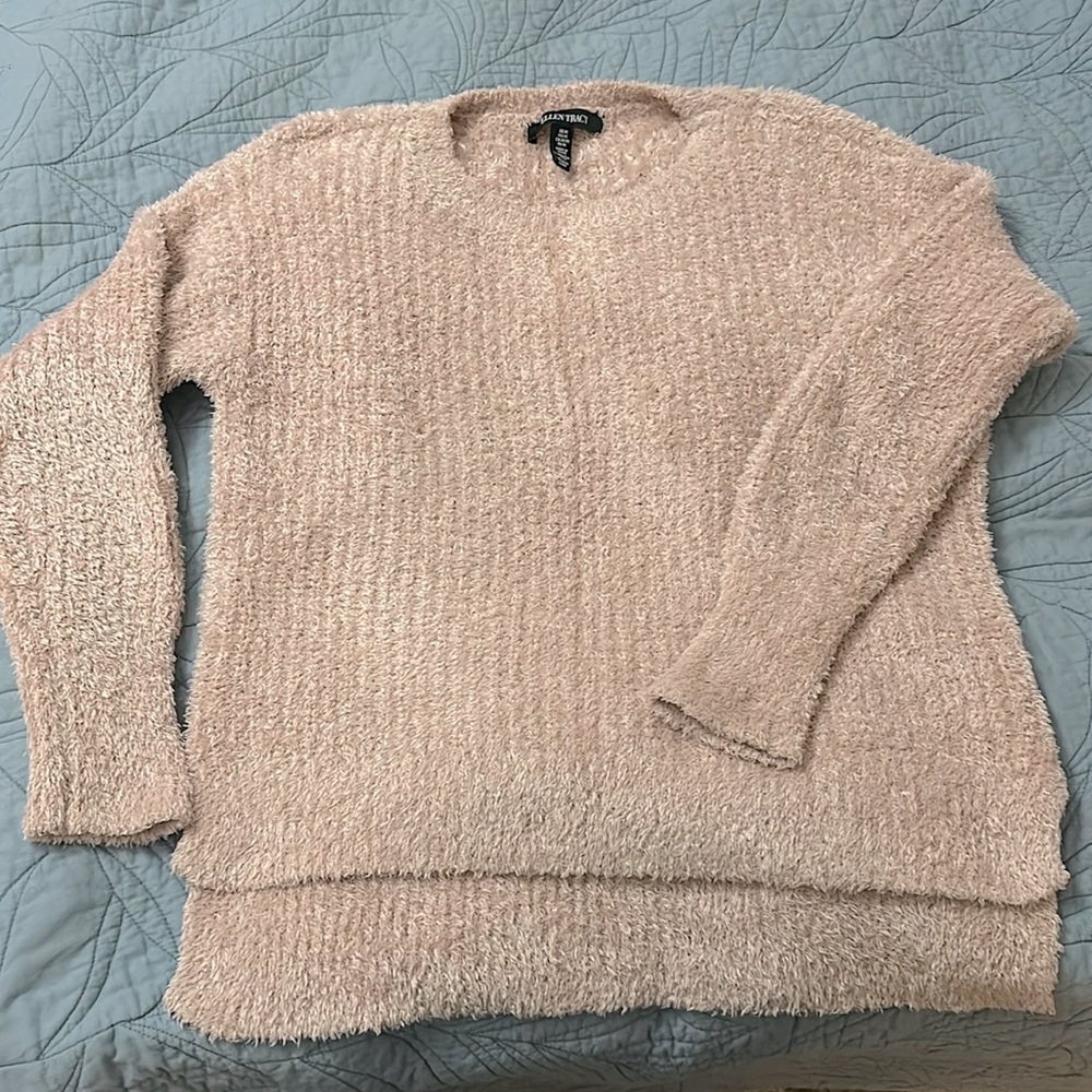 Super soft very light dusty rose sweater